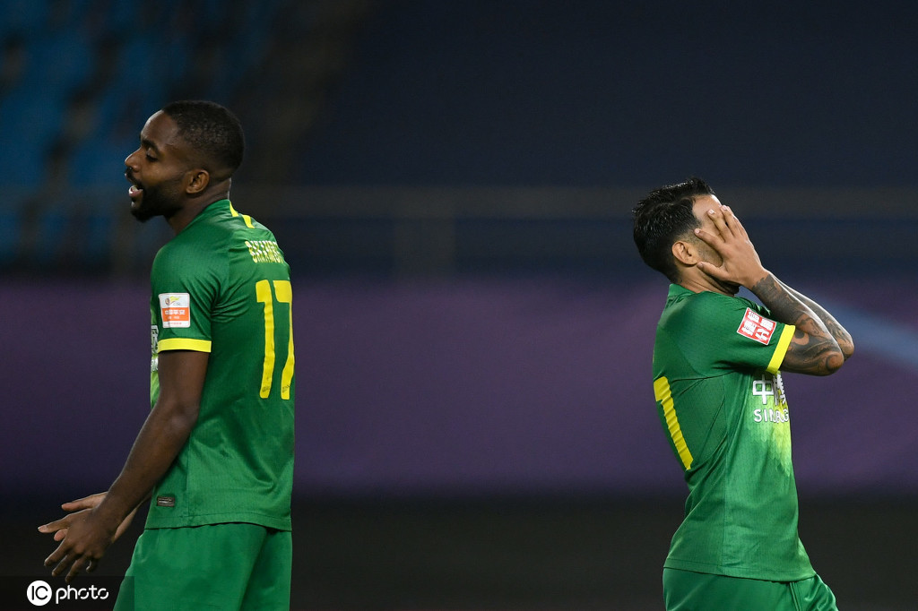 英超名哨麦克迪恩,英超名哨略伦特