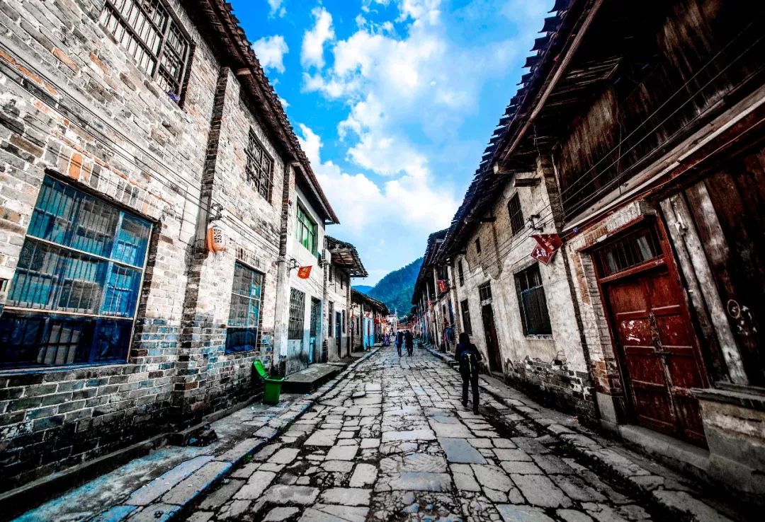 这是一条长达13000公里的推送......