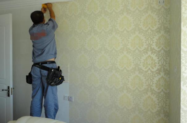 装修旧墙纸怎么撕最快,怎样去除墙面旧的壁纸