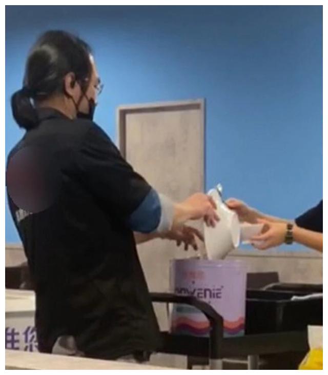 台湾过气艺人,台湾落魄艺人