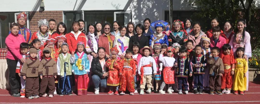 民族团结润童心家园携手共成长——和平五幼举行2021年秋季民族运动会