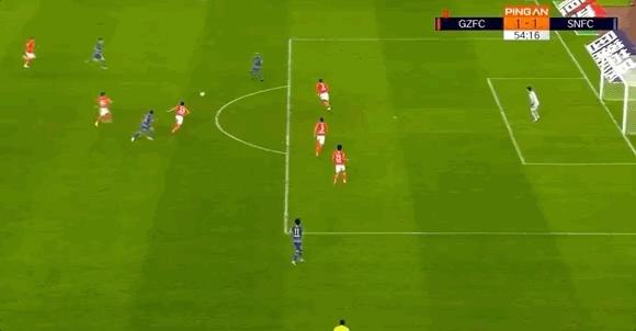 恒大亚冠连续击中门框,恒大亚冠被连续击中门框