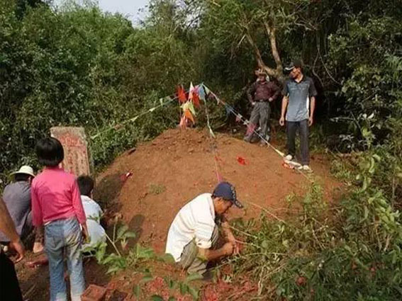 娴峰崡浜烘竻鏄庤妭鎵椋庝織,娴峰崡浜烘竻鏄庤妭鎵鏀剧偖
