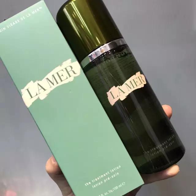 干皮巨补水的爽肤水推荐,干皮适合的好用爽肤水推荐