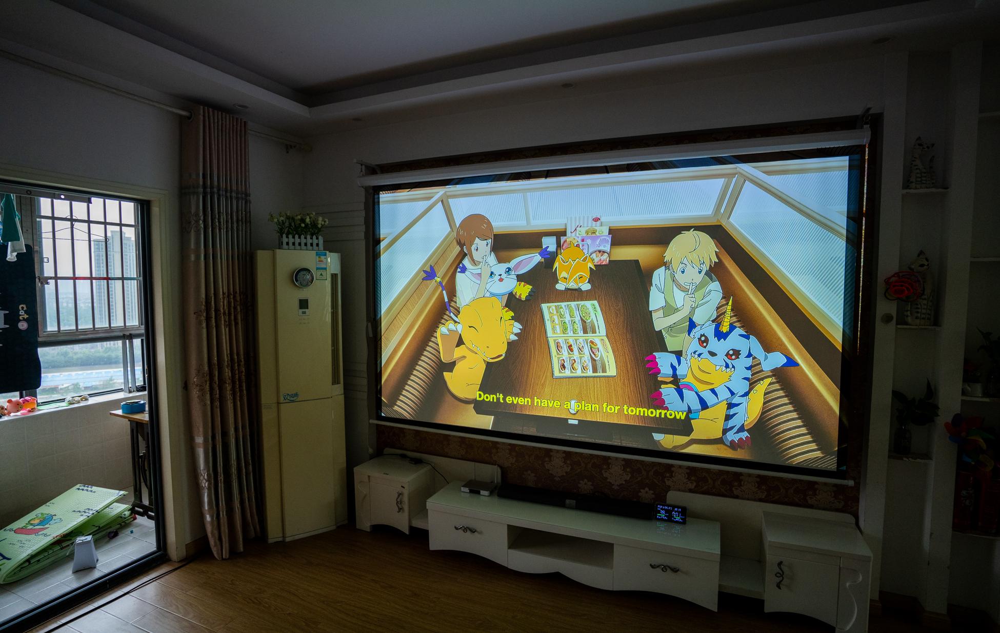 当贝投影仪f3家庭影院,当贝newf3投影仪测评