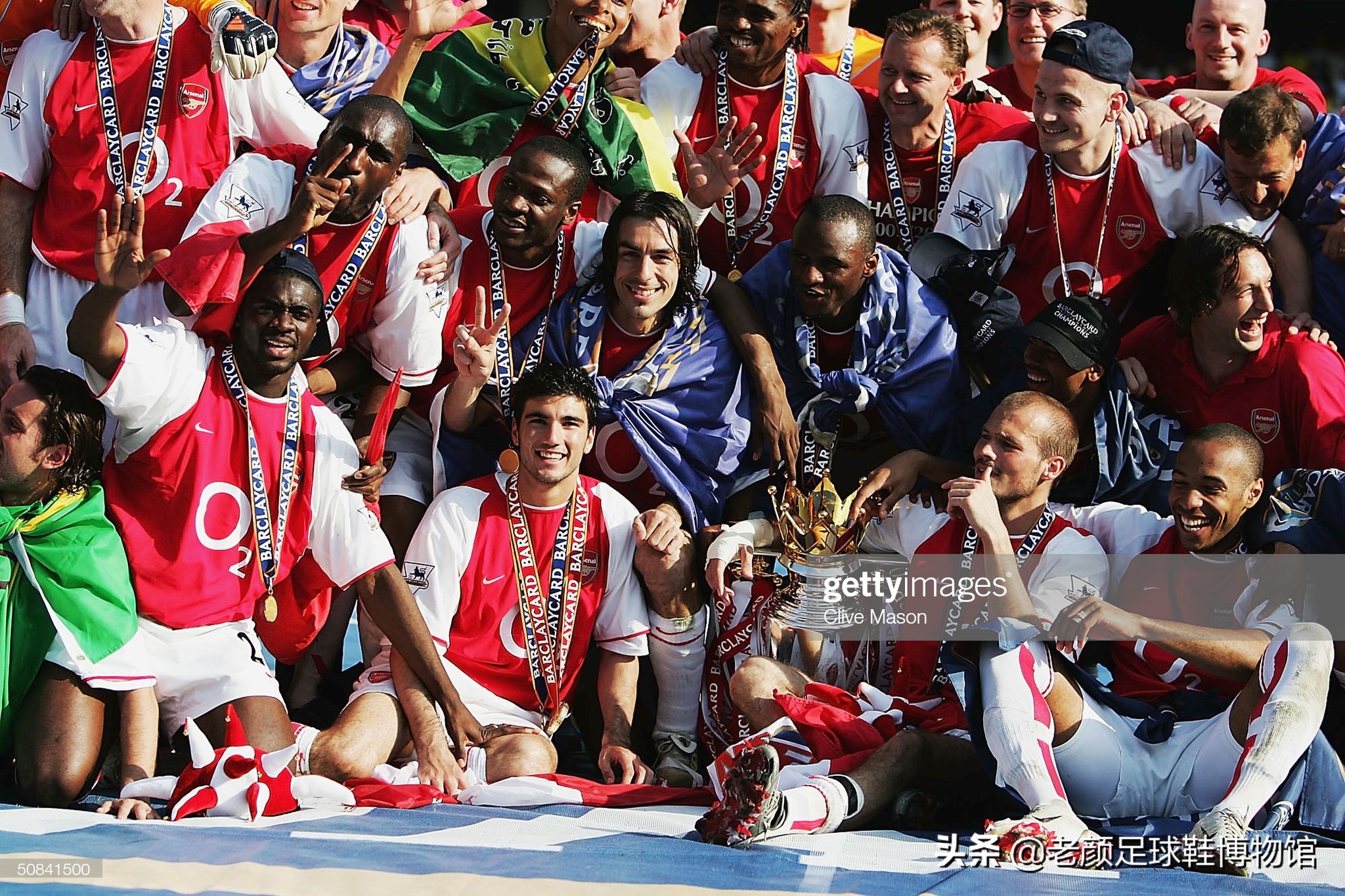 悲伤笼罩,悲伤笼罩巴黎