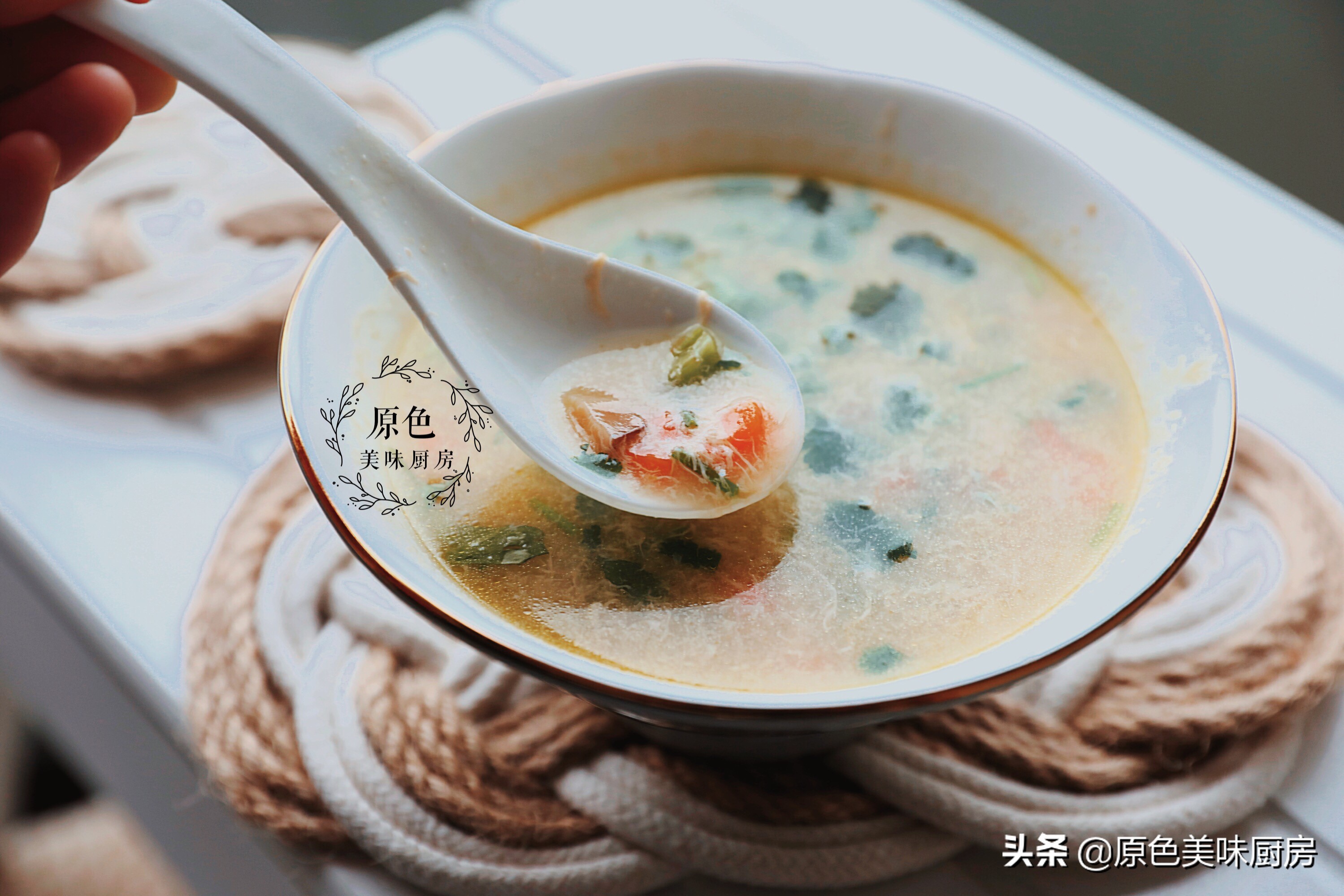 在家就能制作的芙蓉鲜蔬汤,成本价不到6元,吃一大碗不过瘾