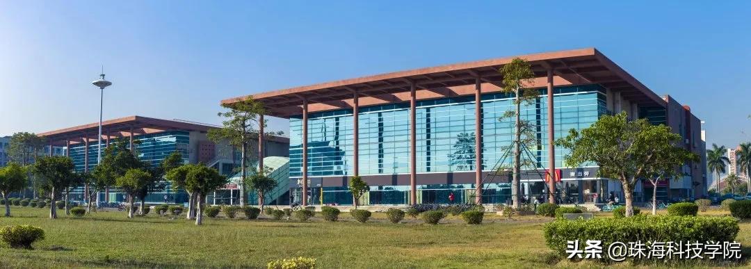 读一所校园环境和学习氛围全方位一流的大学是什么体验？