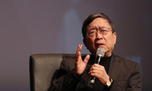 陈丹青评价余秋雨金庸,陈丹青为何对余秋雨嗤之以鼻