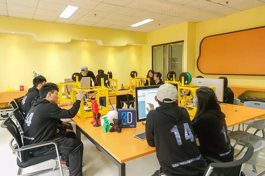 我是岭南，技工学校中的霸王“战斗机”