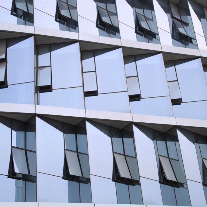 low-e玻璃是高端门窗的首选,福莱特幕墙玻璃