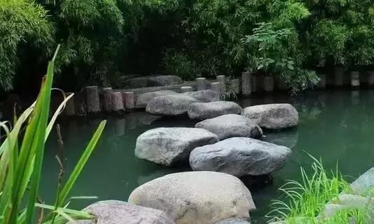 庭院盆景石头摆放图片,用什么摆放石头盆景好风水