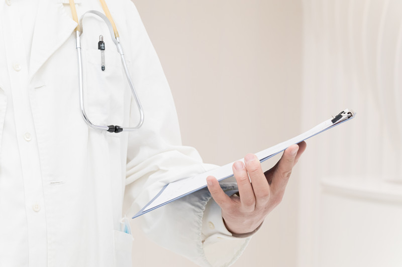 石家庄12岁男孩吃烧鸡后，咽疼、前胸疼痛！医生：这种病，可发生在任何年龄