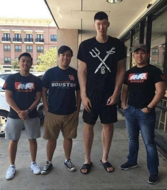 火箭周琦威少 (周琦威少)