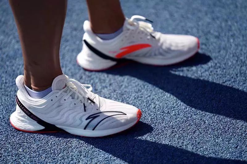 安踏创世2.0pro (anta c202 2代)