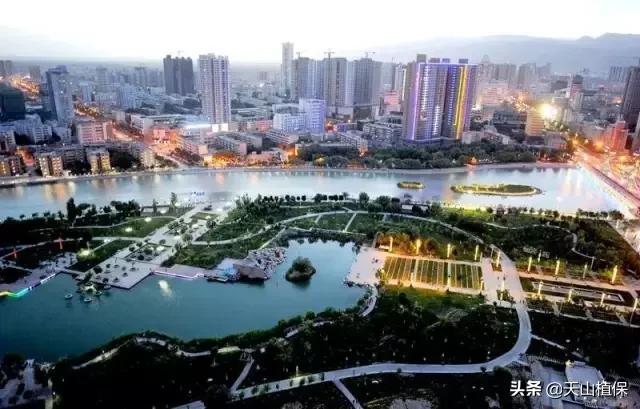 *疆新**库尔勒彻底火了！登上央视让世界瞩目，为库尔勒而骄傲