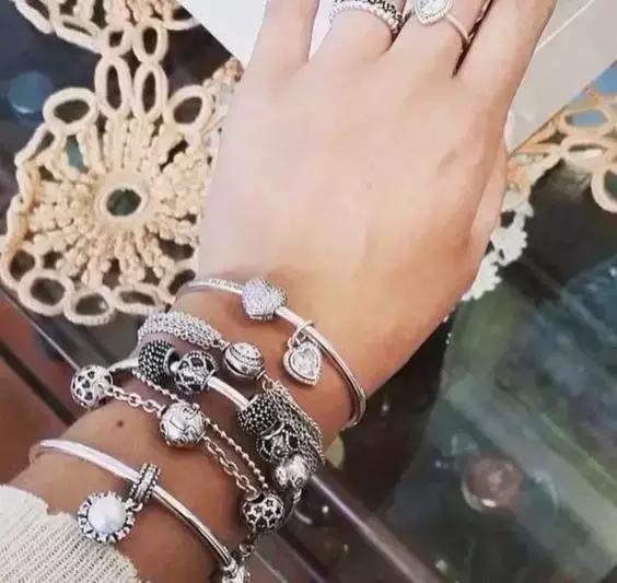 潘多拉全球市值,市值暴跌3000亿