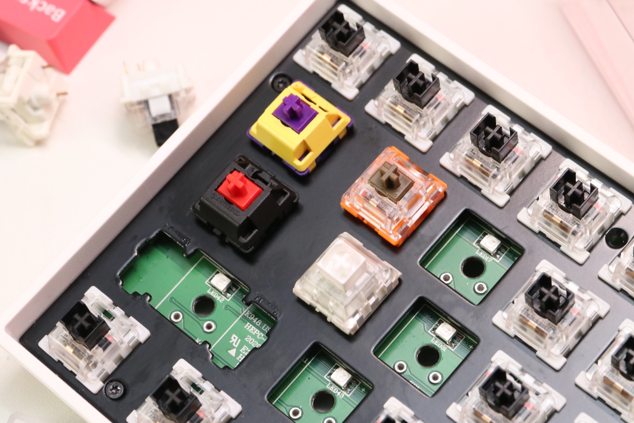 性价比超高的超薄无线键盘,性价比热插拔机械键盘推荐