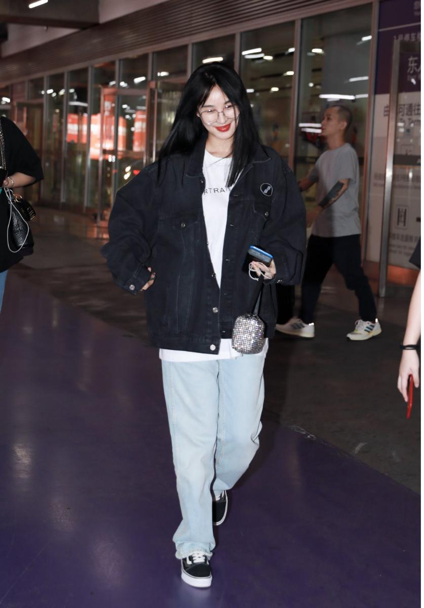 李菲儿休闲造型,李菲儿时尚单品图片