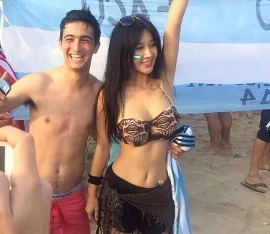 中国最火的足球宝贝樊玲,樊玲足球宝贝冠军视频