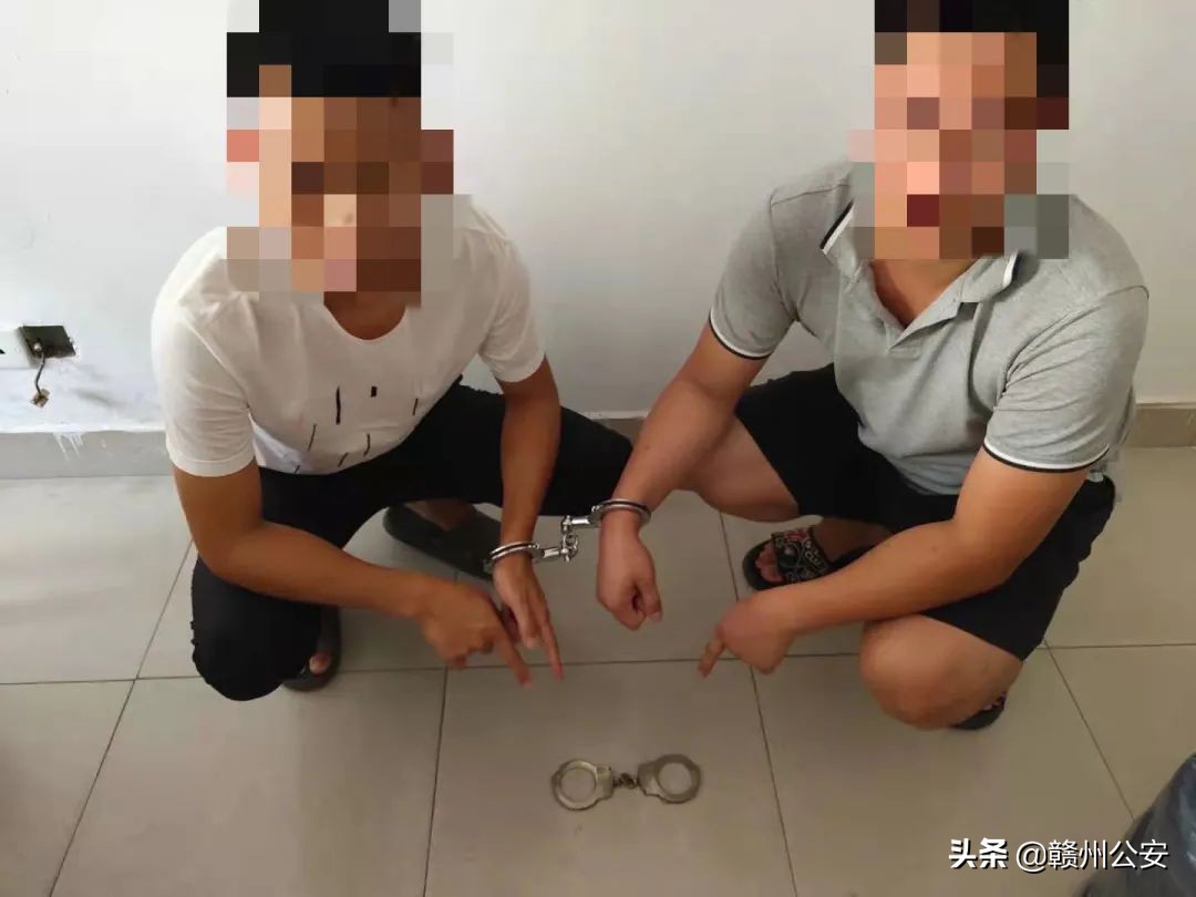 男子穿假警服收罚款,男子穿警服结果被拘留