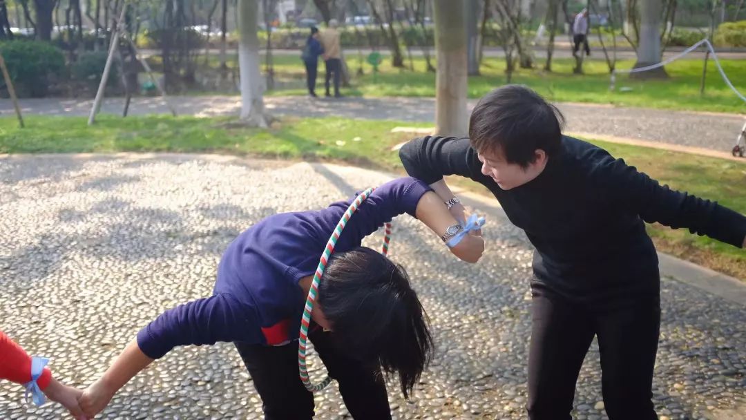 番禺｜昨天，桥南“半边天”比久违的阳光更有活力！