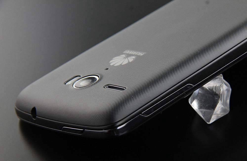 荣耀和华为,到底有哪些区别?一个潮流一个内敛