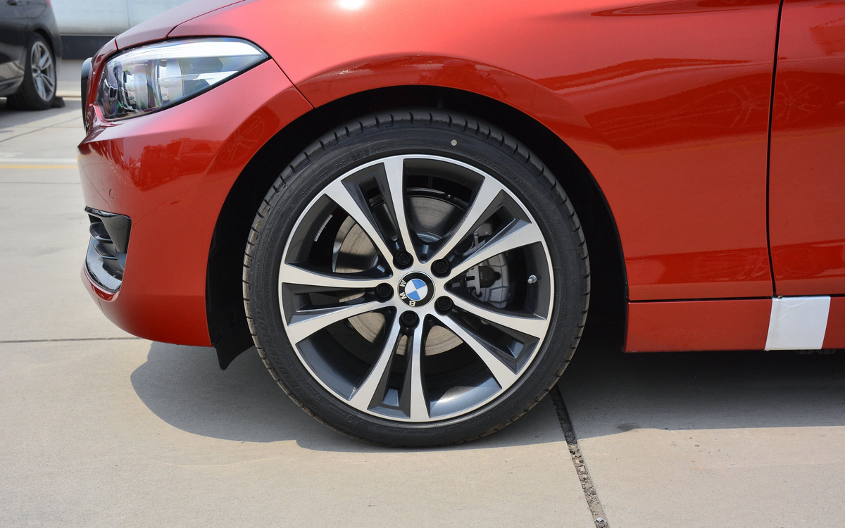 最值得买的四门轿跑宝马,全新四系宝马双门轿跑车