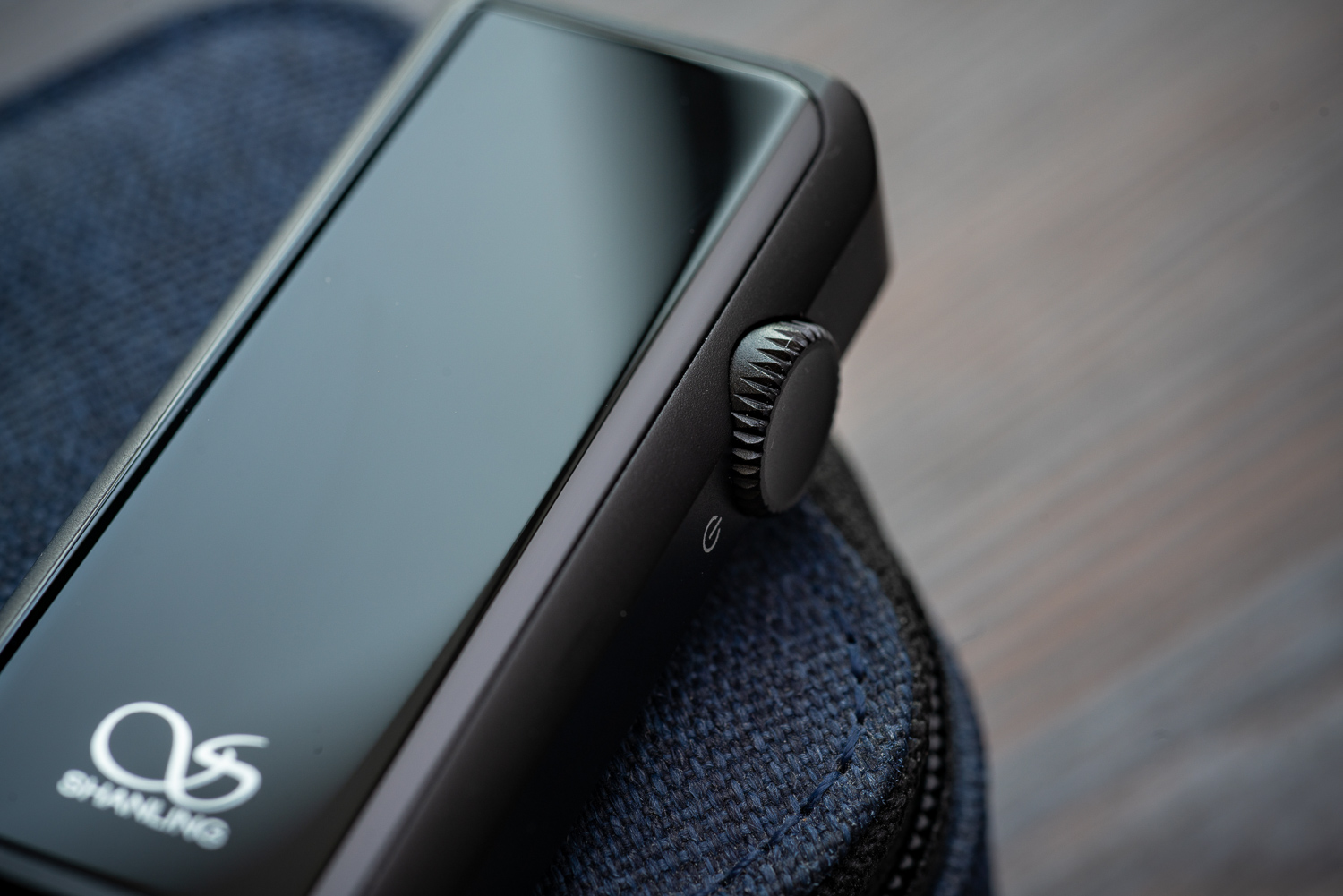 山灵up2蓝牙解码器拆解,山灵up2接有源音箱