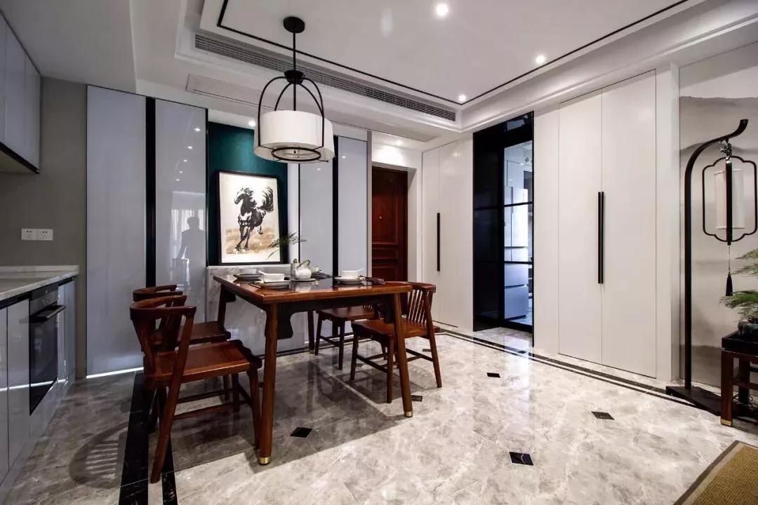 浅色中式电视柜一体背景墙,简单便宜的中式风格的电视墙