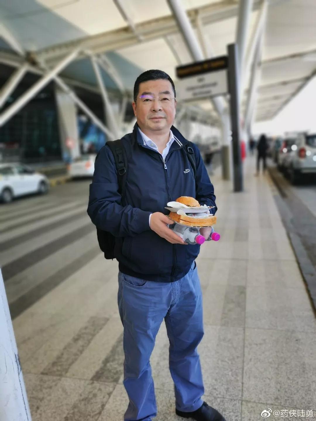 我不是药神原型陆勇在电影末尾,我不是药神陆勇印度原型