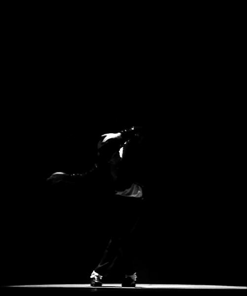 重庆二号线经过的万达广场,地铁2号线通到机场了吗