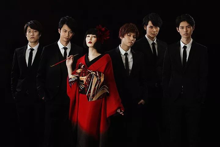 一男一女双人荒岛求生30天,一男一女荒岛求生生存30天