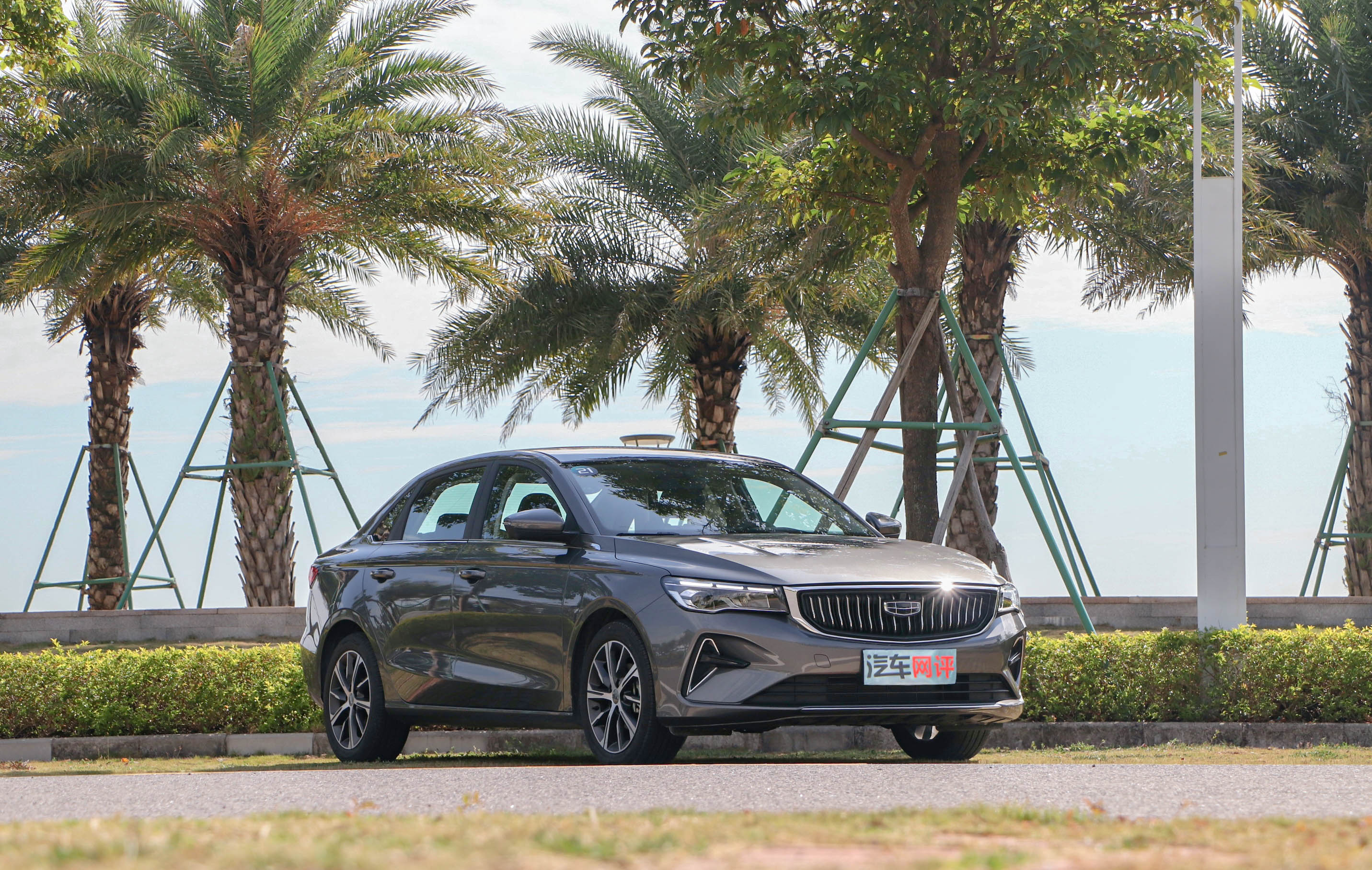 第四代帝豪顶配版试驾,全新帝豪第四代试驾体验