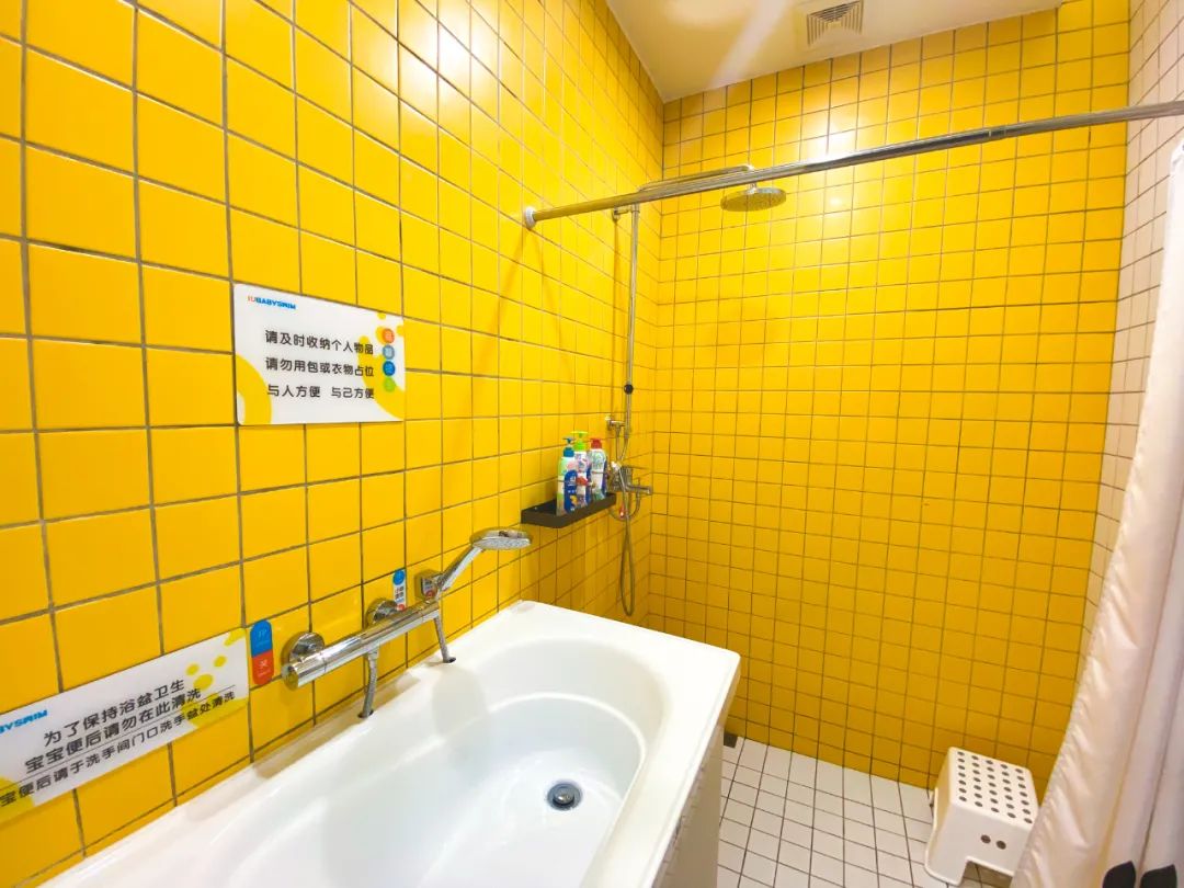 和娃一起学游泳,这家亲子游泳馆真的适合遛娃