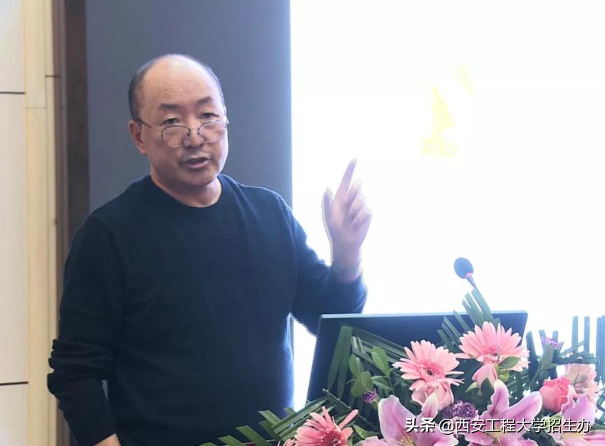 教师获奖风采,教师优秀事迹和获奖情况