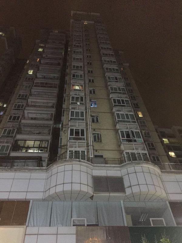 天降洗发水砸女婴后续,女婴被天降洗发水砸中