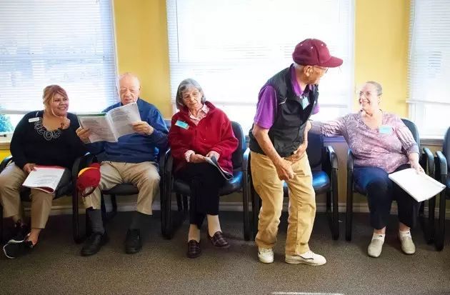 全球首家失忆小镇，所有居民都忘了自己是谁、来自哪里….