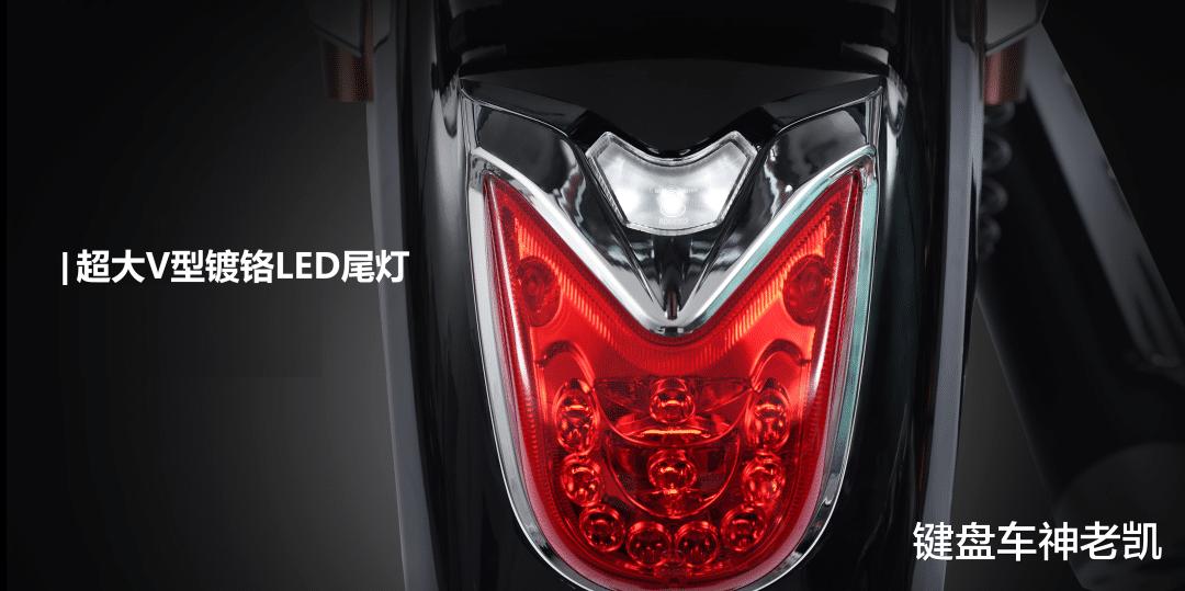 宗申发布两款万元级复古，街车款WEEK8和太子款200SC