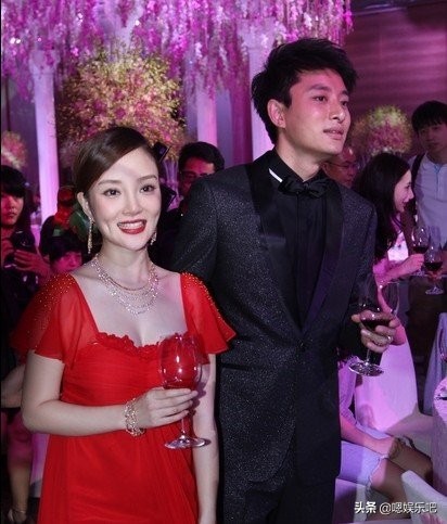 高圆圆杨颖礼服,angelababy婚礼敬酒服