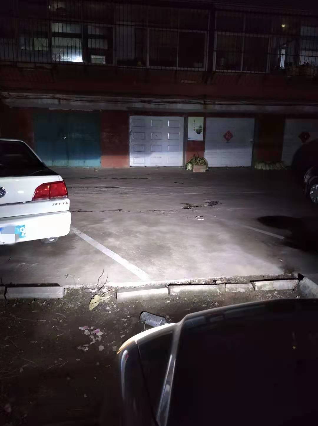 换来换去还是原车卤素灯好用,原厂车为什么都用卤素灯呢