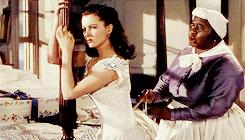 涨知识l各大社交平台都爆红的束腰带，到底该不该用？