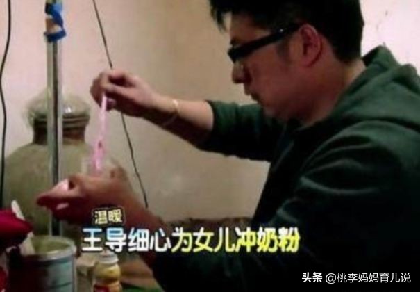 明星家都喝什么奶粉,明星到底给小孩喝的什么奶粉