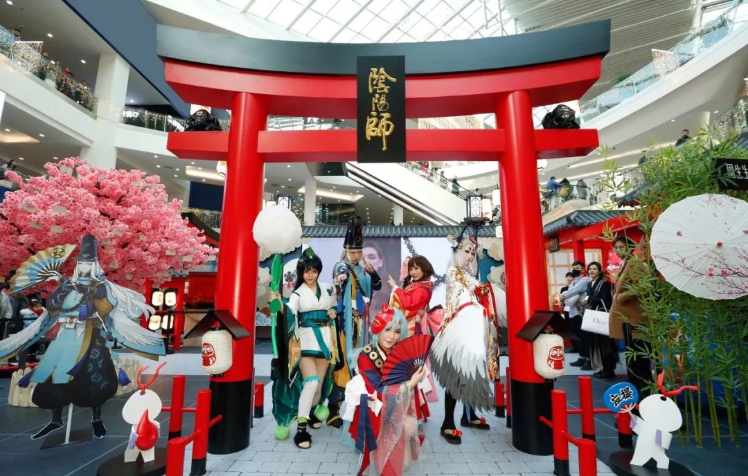 卖萌能赚900亿?你会买爆款IP的账吗?