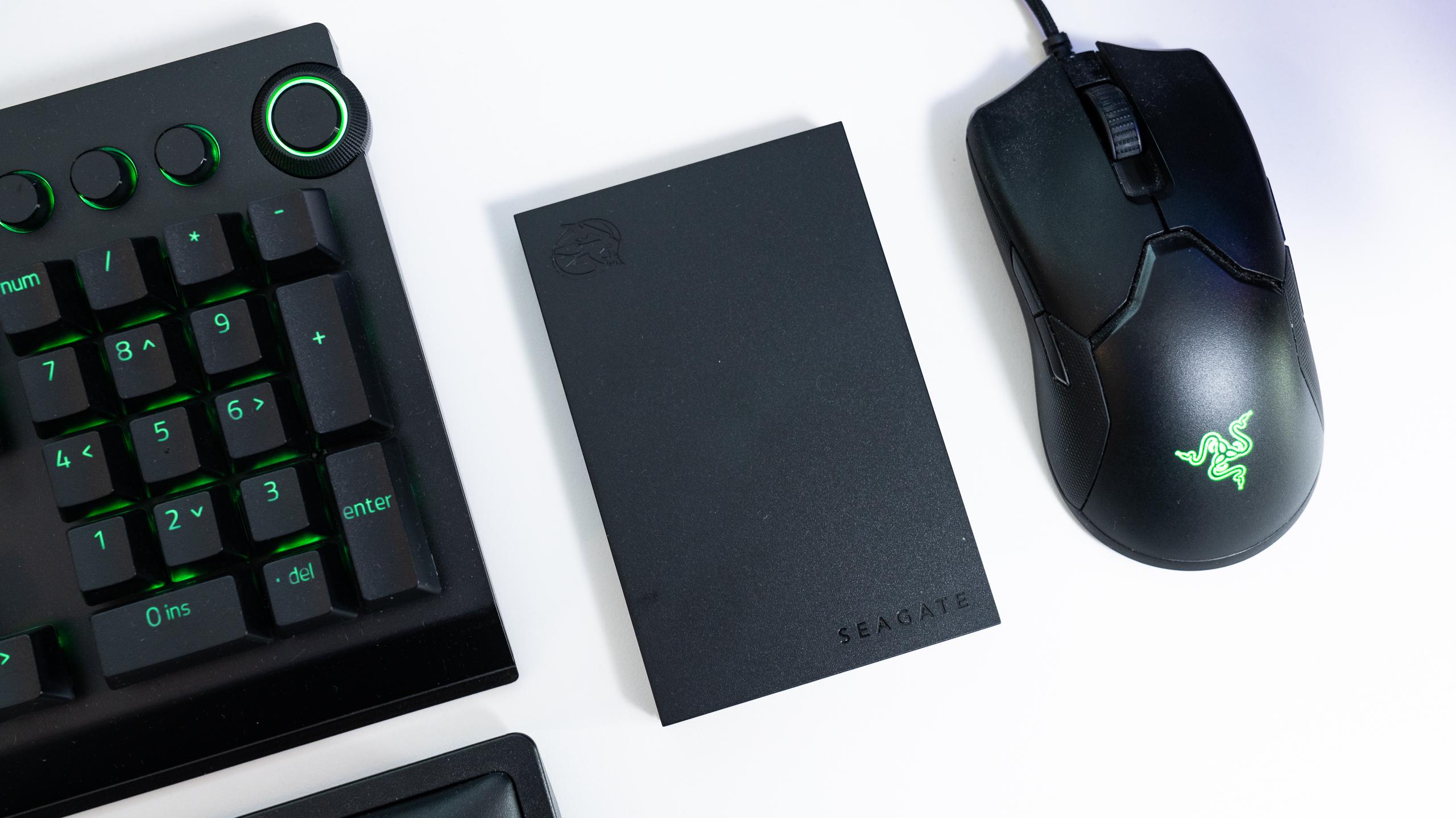 希捷酷玩极光侠移动硬盘,希捷酷玩游戏固态硬盘评测