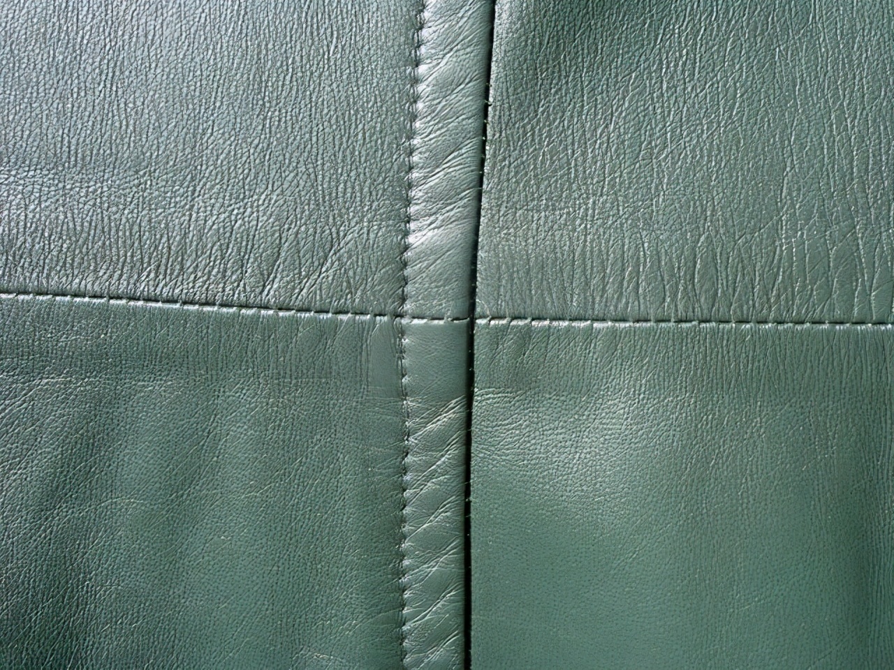 pu皮和合成革材料哪个好,pu革和猪皮革哪个好