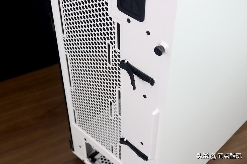 鑫谷开元t1黑色全塔大机箱评测,鑫谷开元t1能横装显卡吗