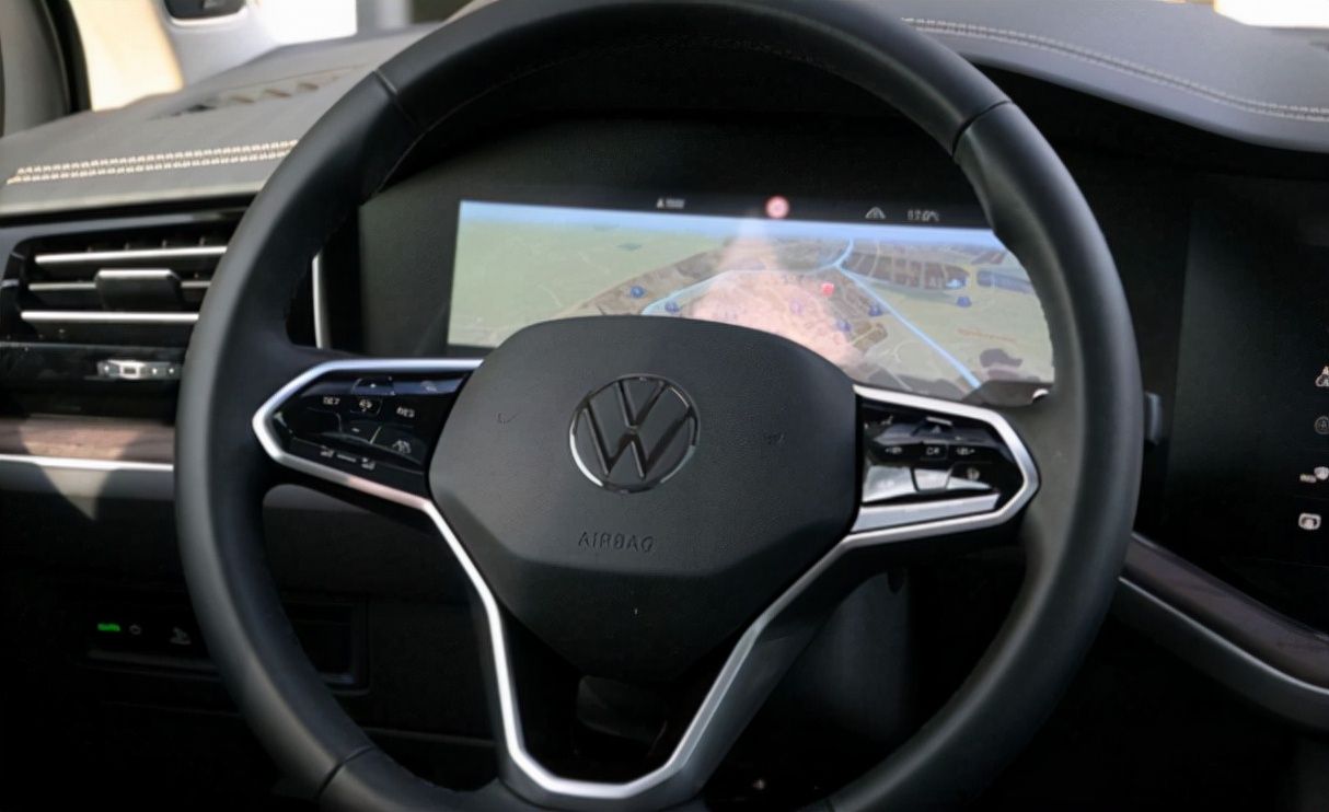 途锐油电混合2023款报价,途锐2023款3.0t落地价