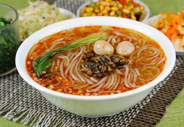 白鹿仓和白鹿原是不是一个地方,白鹿原跟白鹿仓是在一个地方