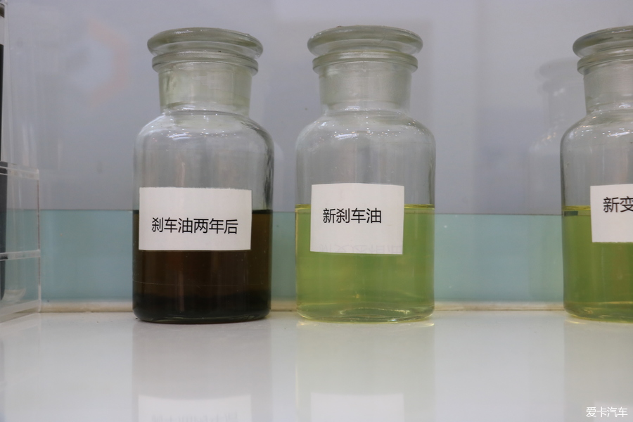 汽车5万km左右需要更换哪些零件,30万公里的车应该换哪些零部件